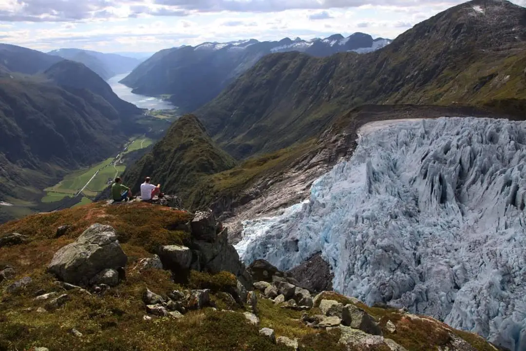 Glacier Guiding | Mountaingoat Guiding