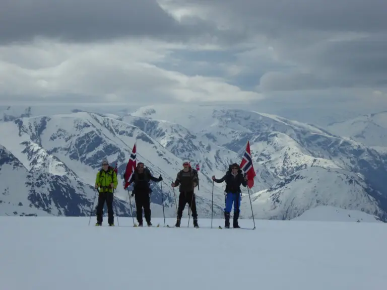 Glacier Guiding | Mountaingoat Guiding